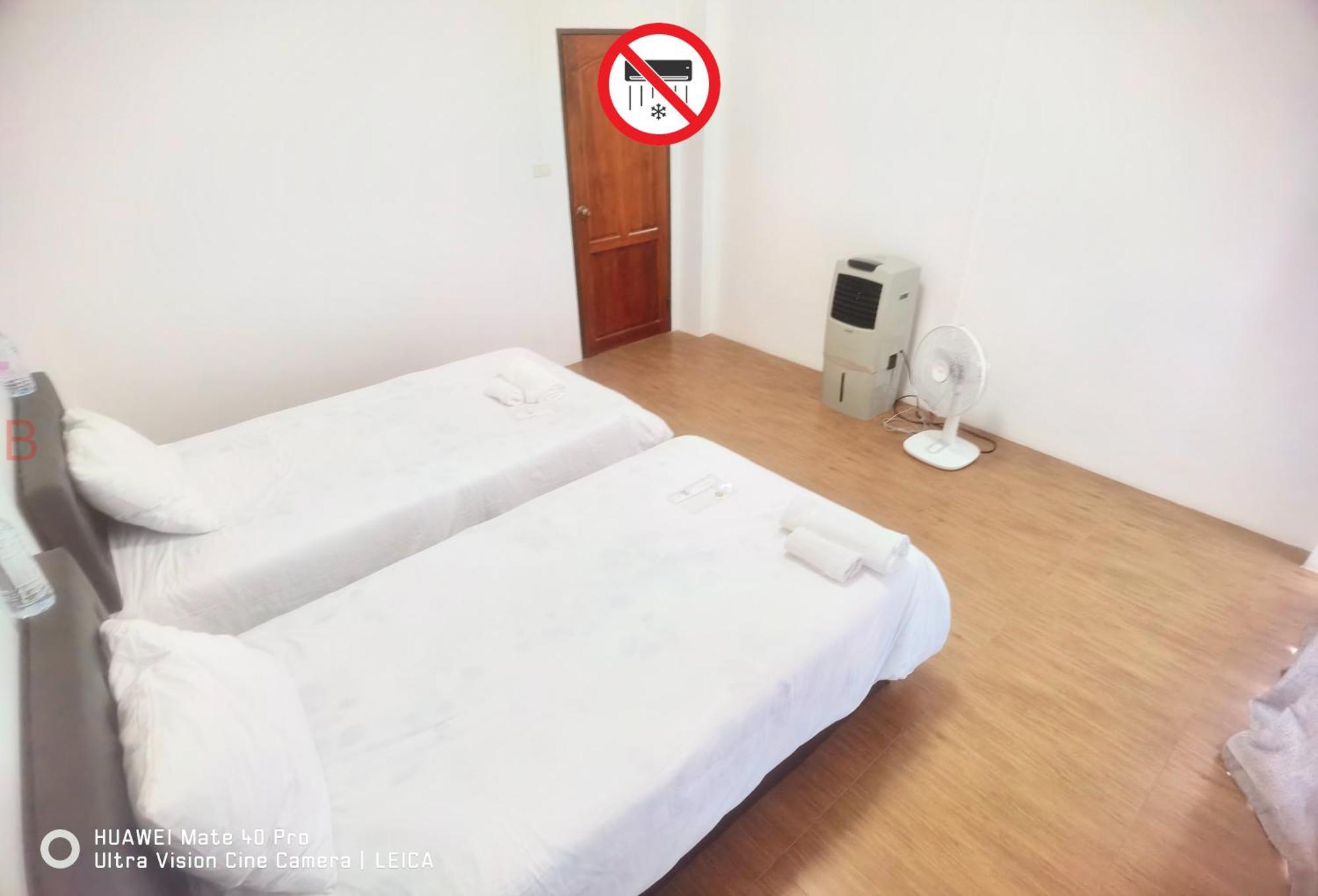 Yyk Hostel 24H Ban Khlong Krang Esterno foto