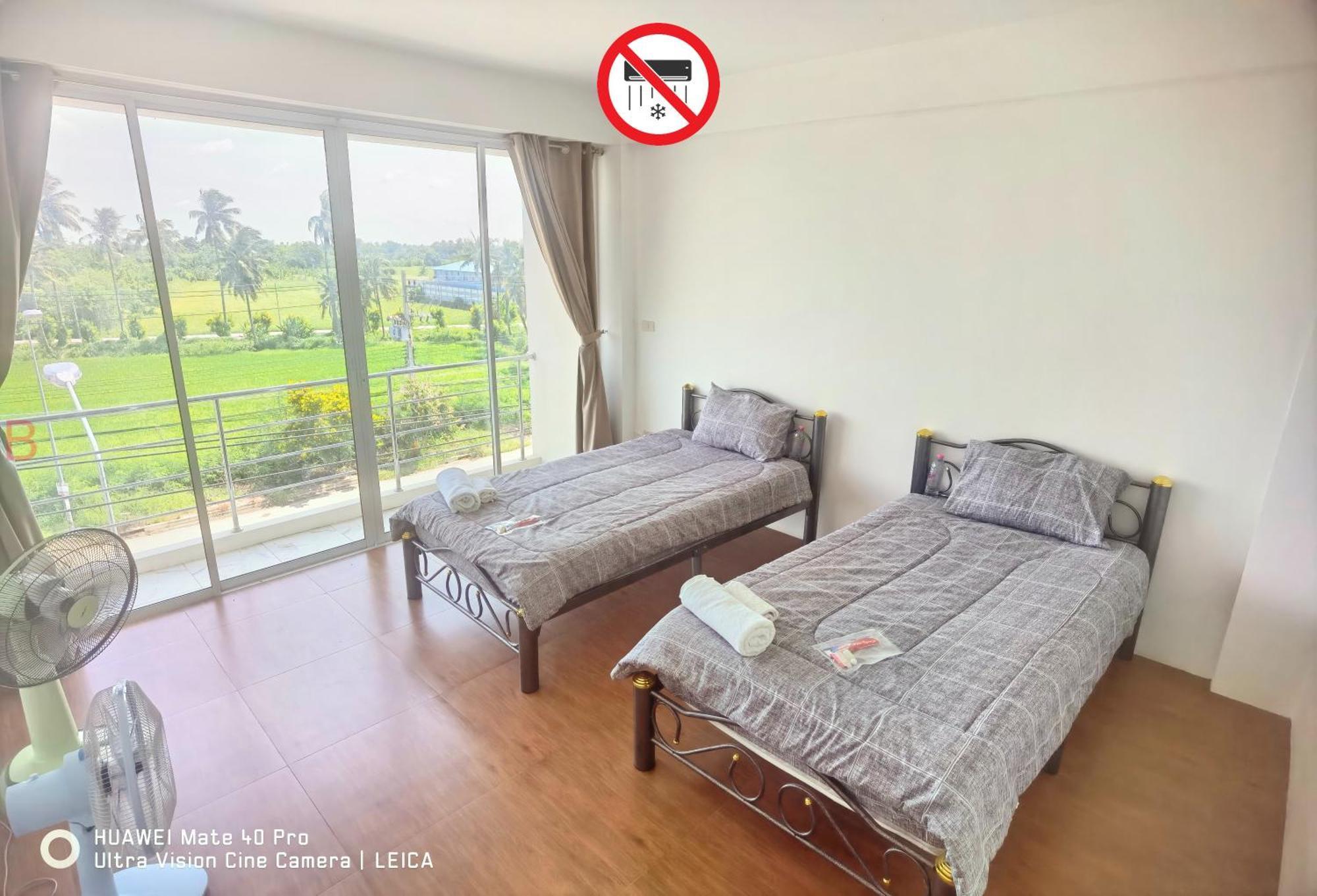 Yyk Hostel 24H Ban Khlong Krang Esterno foto