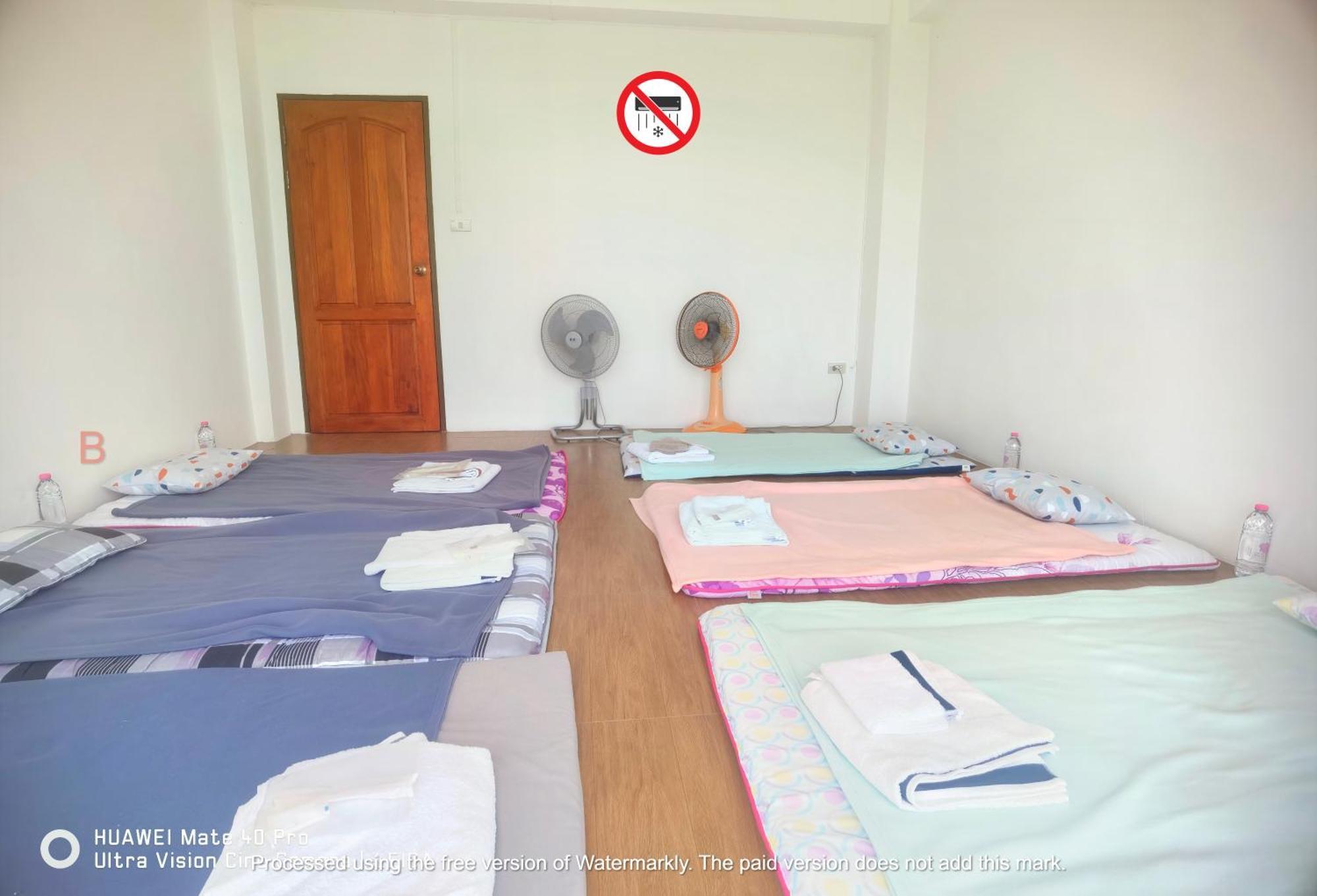 Yyk Hostel 24H Ban Khlong Krang Esterno foto